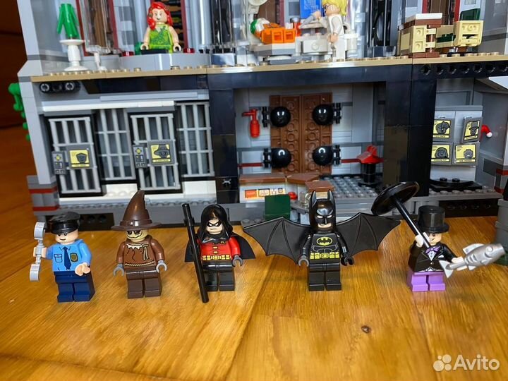 Lego 10937 Arkham Asylum Breakout