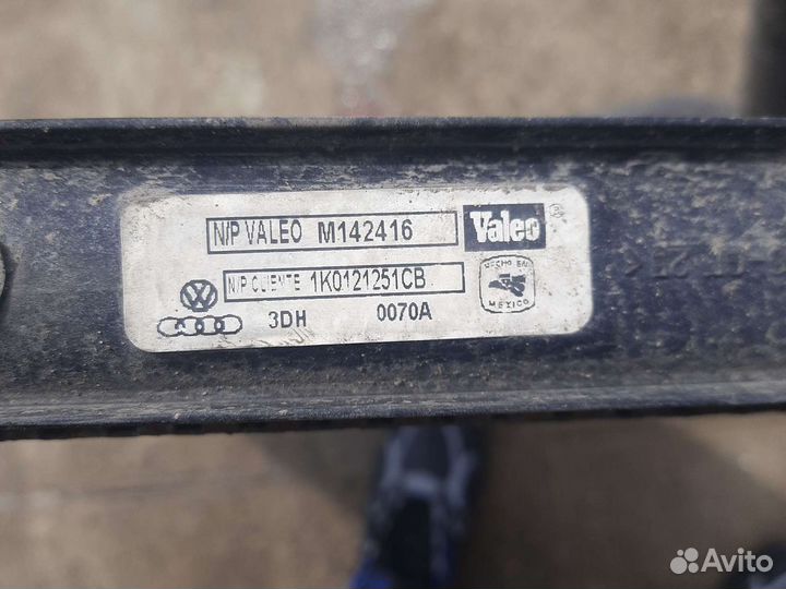 Радиатор основной Volkswagen Jetta 5