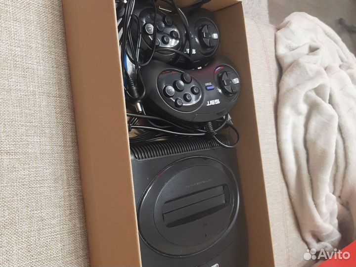 Игровая приставка sega