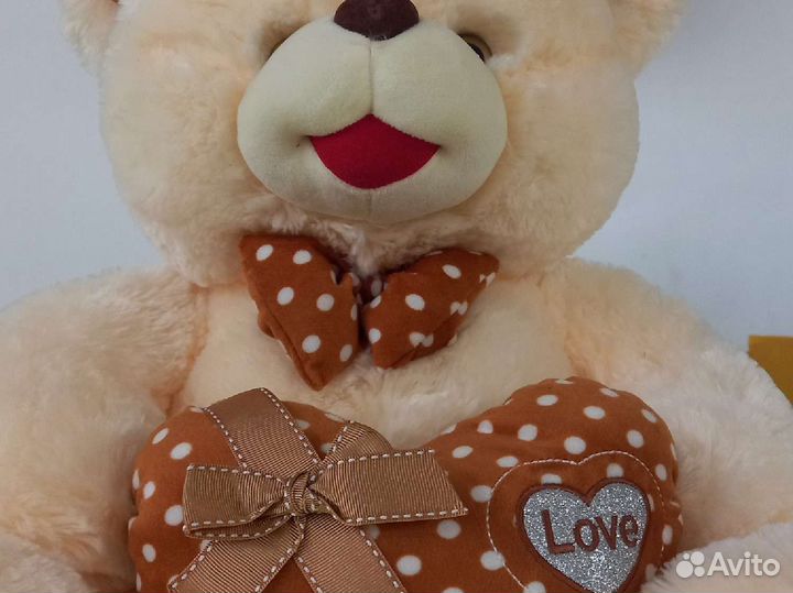Плюшевый медведь