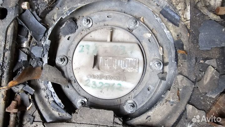 Насос топливный Mercedes-Benz S-Class W221 5.5L