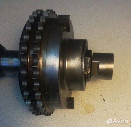 Шестерня распредвала Mercedes-Benz E-Class W124