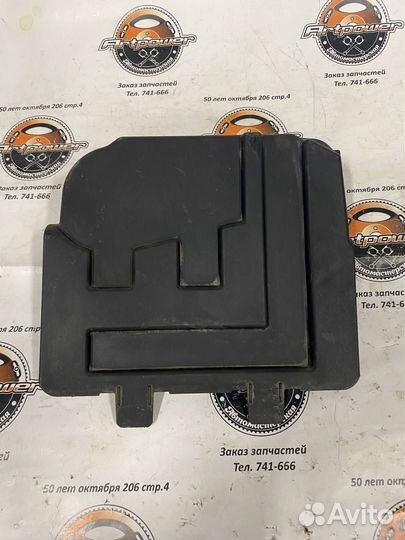 Крышка блока предохранителей EP6