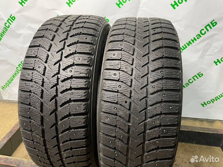 Bridgestone Ice Cruiser 5000 215/55 R16 96T
