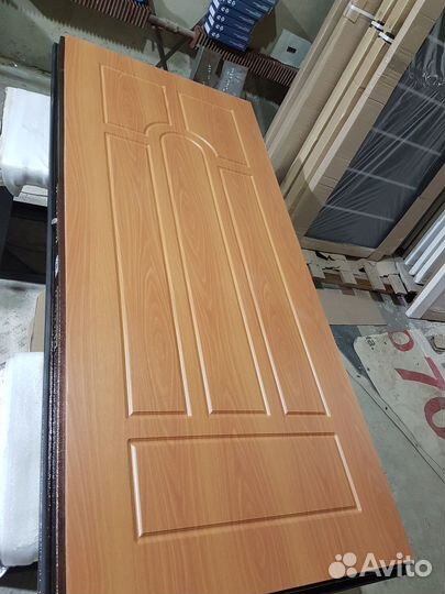 Дверь входная с терморазрывом в дом