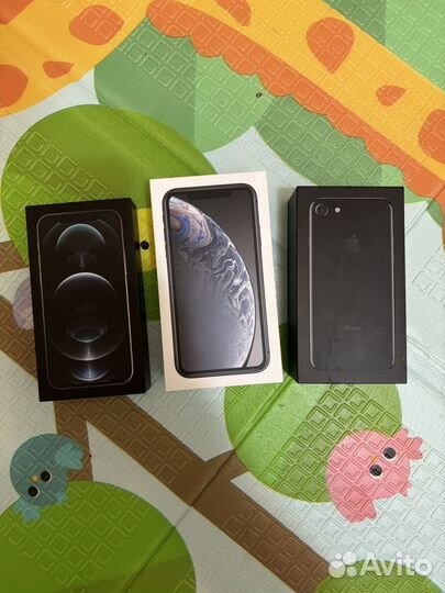 Коробка от iPhone