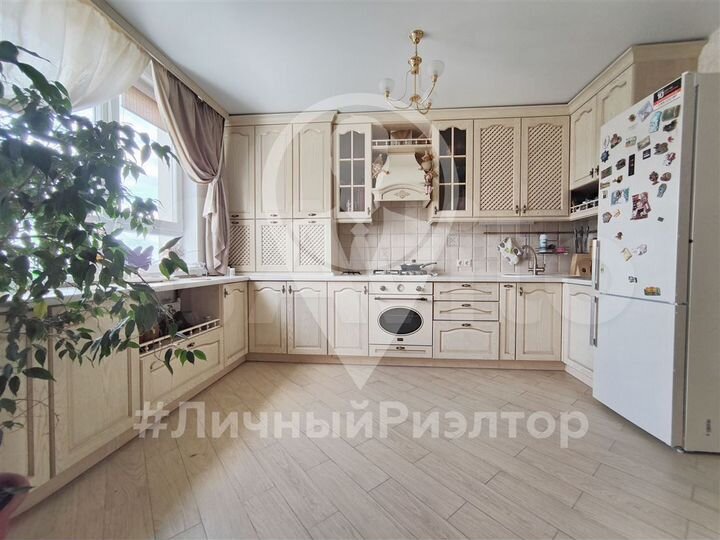 3-к. квартира, 76,8 м², 18/25 эт.