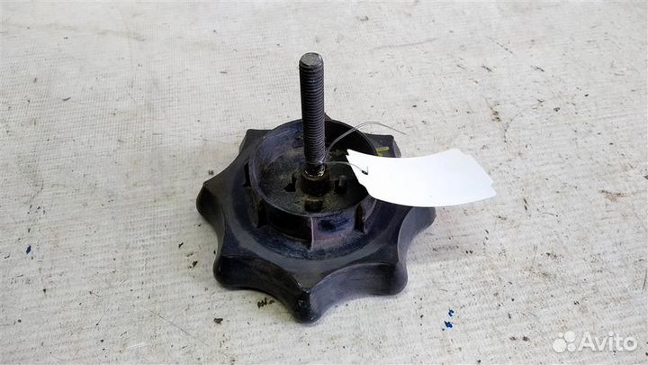 Крепление запасного колеса Audi 80 B4 91-94г