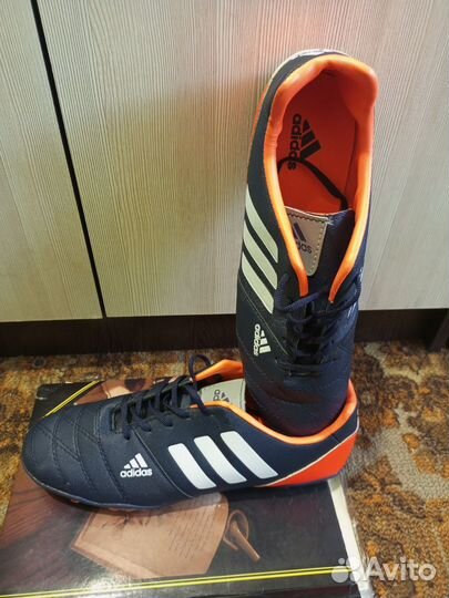 Футзалки adidas