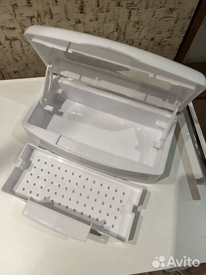 Контейнер для стерилизации маникюрных инструментов