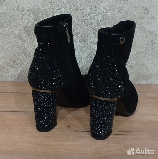 Ботинки демисезонные