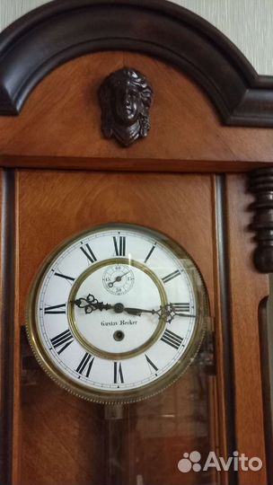 Старинные настенные жильные часы Gustav Becker