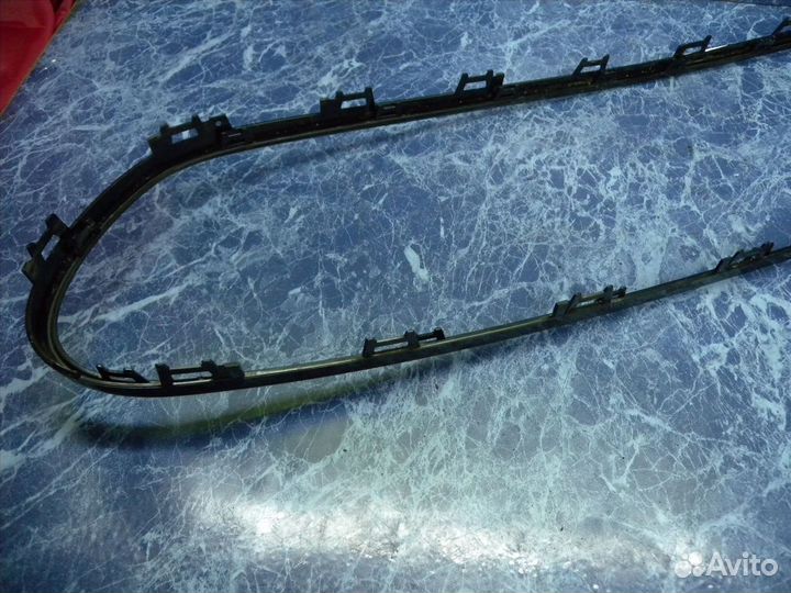 Окантовка решетки радиатора Mercedes W213 W238 C23