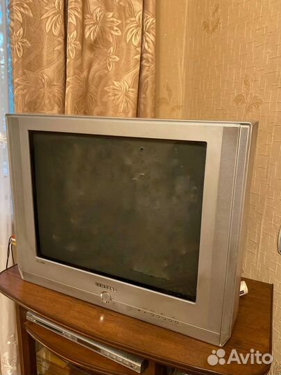 Телевизор samsung
