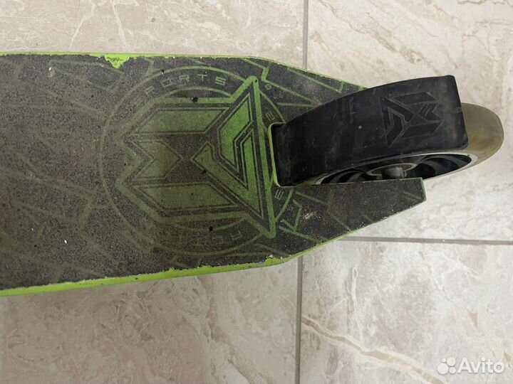 Трюковой самокат MGP