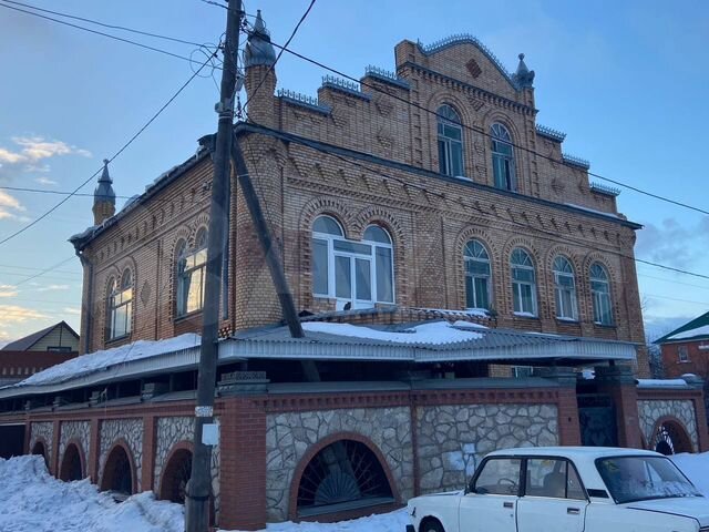 Дом 470 м² на участке 5 сот.