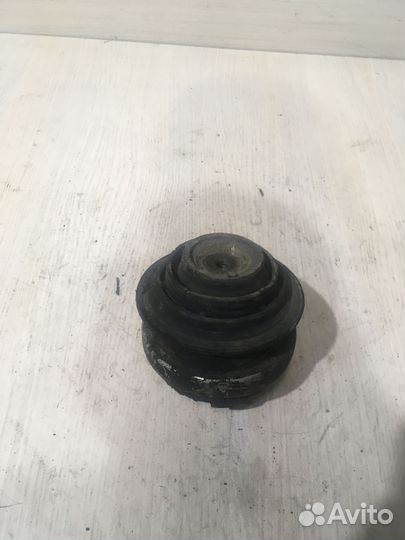 Подушка двигателя Мерседес W211 2.2 TDI