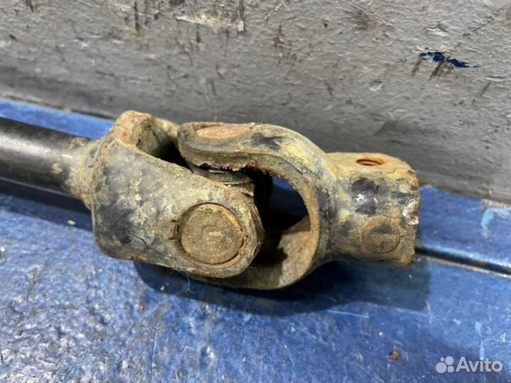 Рулевой карданчик Mitsubishi Pajero 4 V90