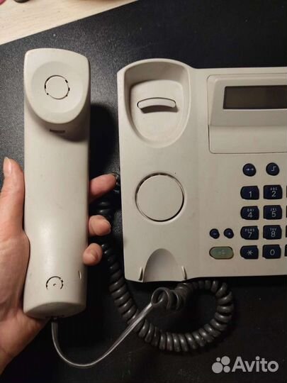 Проводной телефон и переговорное устройство