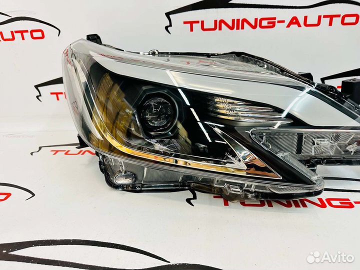 Фары Toyota Mark X (X130)