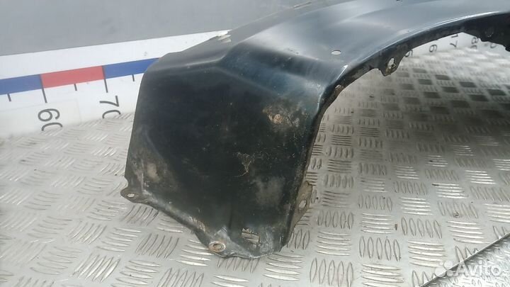 Крыло переднее правое mitsubishi pajero 4 2006