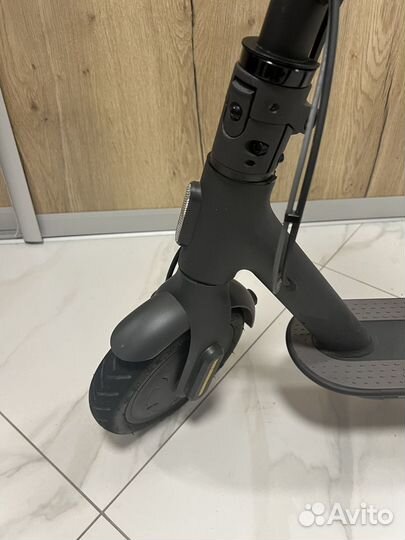 Электросамокат Xiaomi Mi Electric Scooter 1S