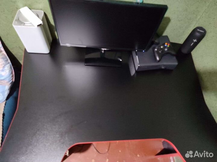 Игровой компьютерный стол