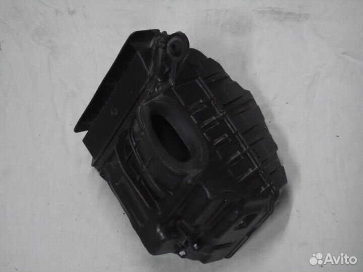 Корпус воздушного фильтра Рено Меган 3 Флюенс