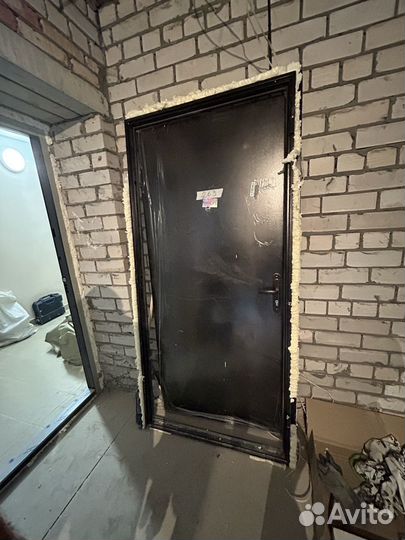 Дверь входная металлическая