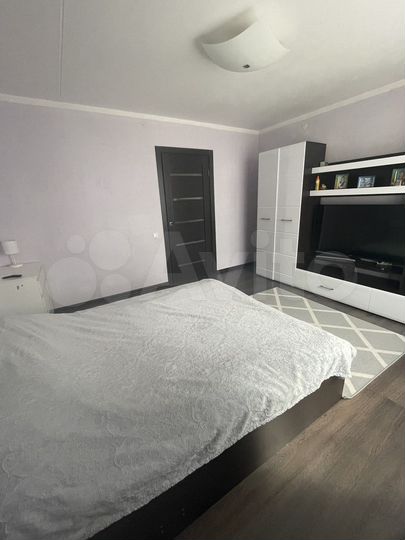 3-к. квартира, 65 м², 1/3 эт.