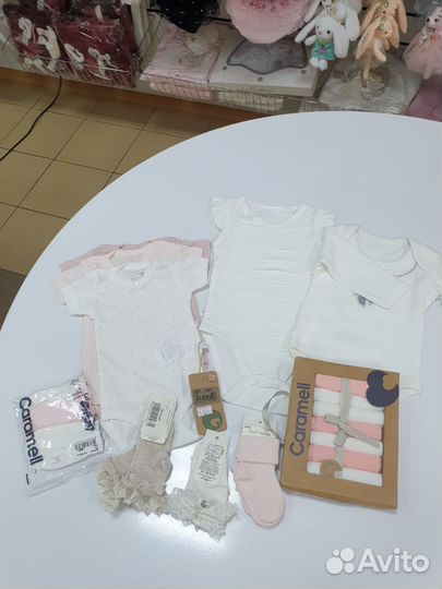 Вещи новорожденным