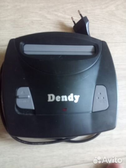 Игровая приставка dendy
