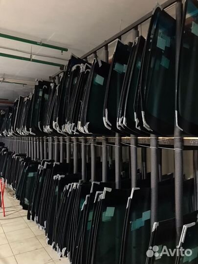 Лобовое стекло Peugeot Partner / Citroen Berlingo