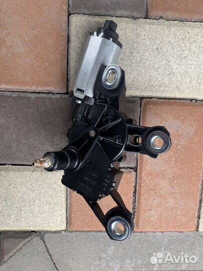 Мотор стеклоочистителя оригинал Audi 8E9955711E