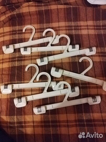 Вешалки