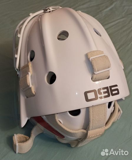 Шлем вратаря bauer 960 SR CAT EYE S20