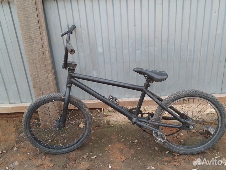 Трюковой велосипед BMX