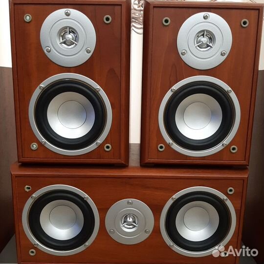 Комплект акустики 5.1+Ресивер Yamaha