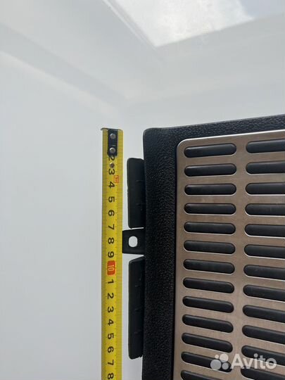 Площадка для отдыха левой ноги vw jetta 6