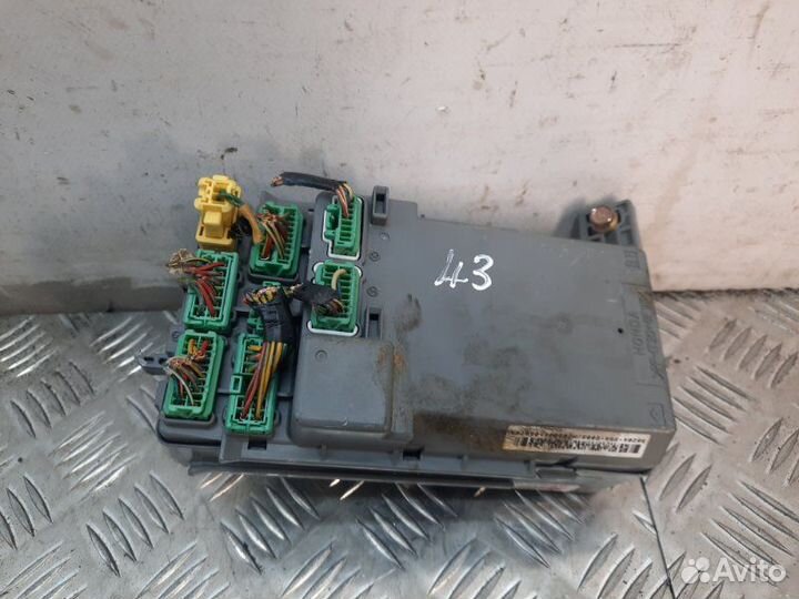 Блок предохранителей Honda Cr-V внедорожник 2.0