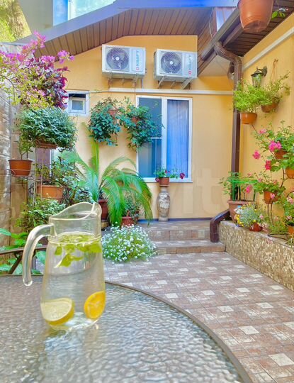 Дом 110 м² на участке 1,8 сот.