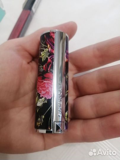 Givenchy помада