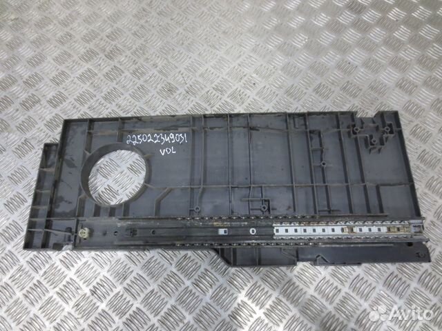 Перегородка Volvo 82066899