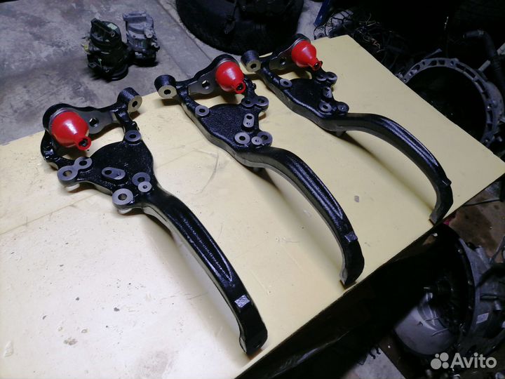 Поворотный кулак RWD Dodge Challenger LC