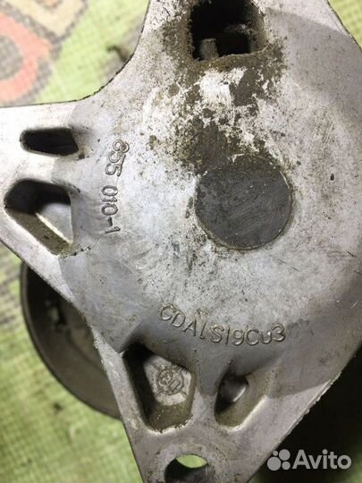 Натяжитель грм Mercedes-Benz E-Class (W210) Ii