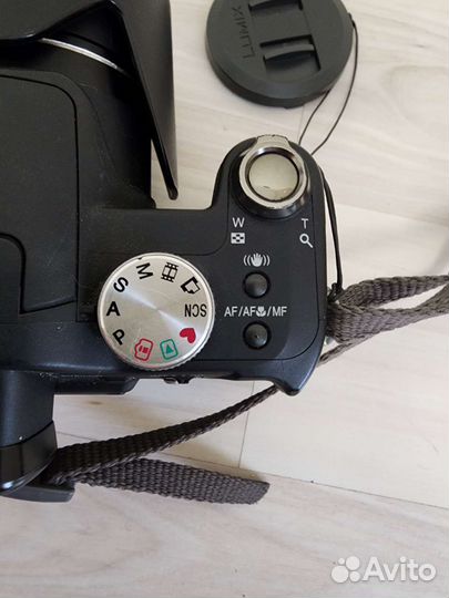 Фотоаппарат panasonic lumix на запчасти+сумка