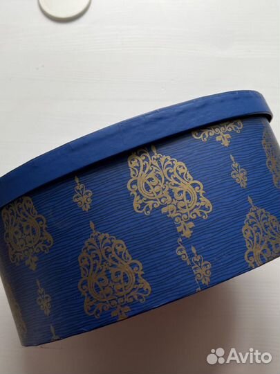 Картонные коробки для подарков и хранения