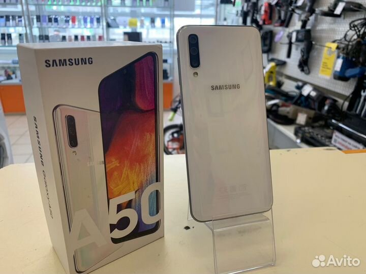 Samsung Galaxy A50, 4/64 ГБ