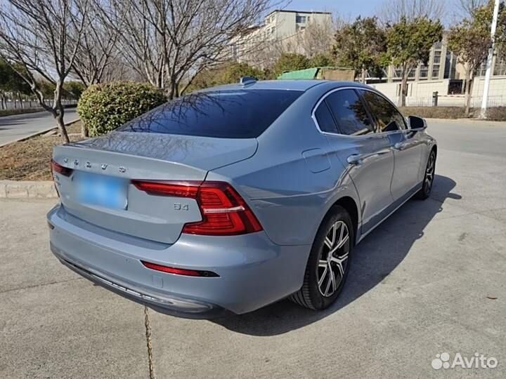 Volvo S60 2.0 AT, 2022, 18 000 км