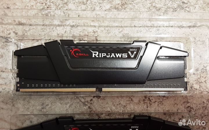 G.Skill ripjaws V DDR4 16Gb 3200 (8+8)